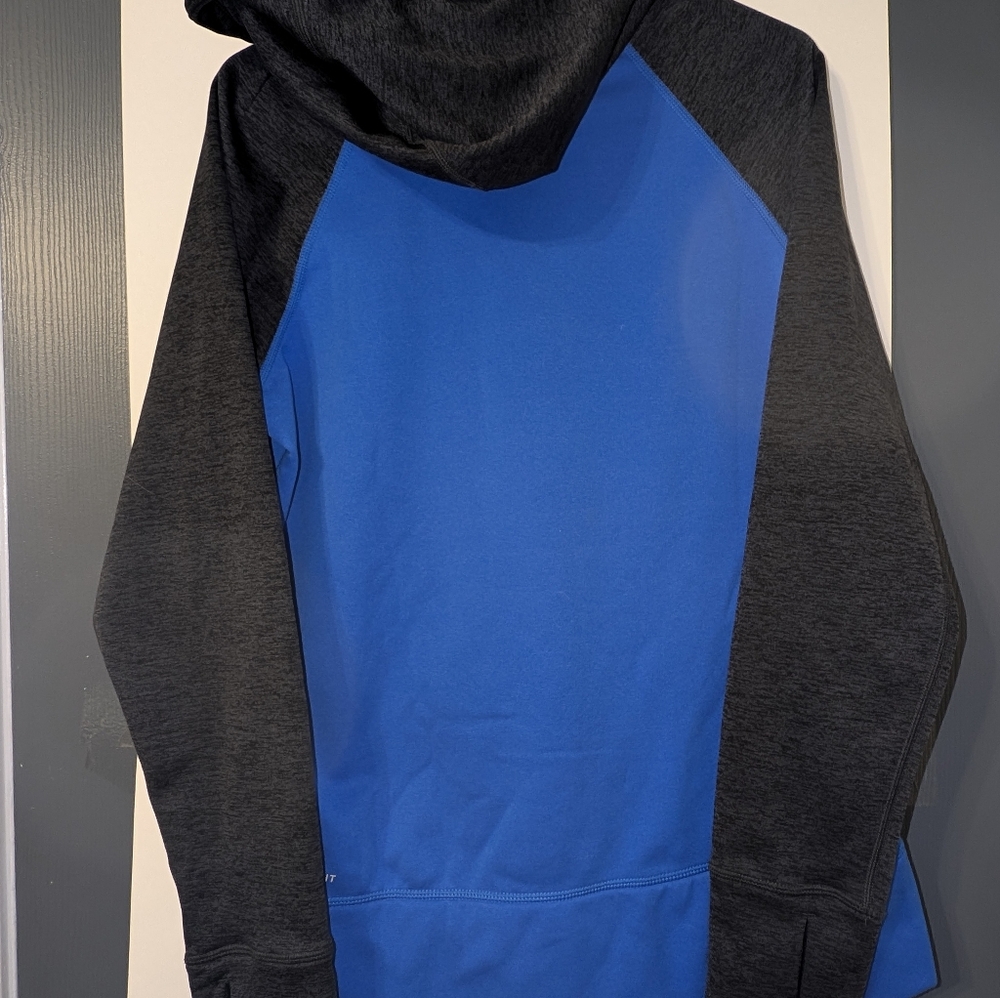 NIKE‎ Women's Therma-Fit Hoodie size Large - Picture 2 of 7